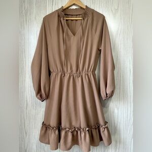 Stella and Finn’s Neutral Wishes Dress Size Medium EUC